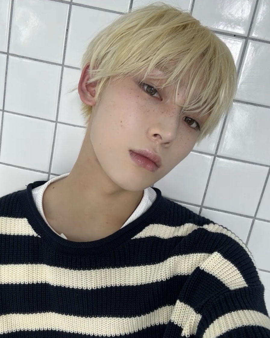 filmksw's tweet photo. 🖤#SUNOO https://t.co/Dh5goTS33O