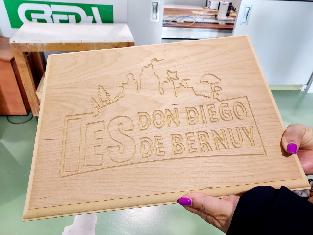 EscuelaMaderaER's tweet photo. El IES Don Diego de Bernuy nos visita a través del "Plan de Acción de la Estrategia Integral de Emprendimiento Educativo" del CADE #Benamejí, que busca fomentar la cultura emprendedora y mejorar el servicio a los centros educativos. #VenAlaEscuela https://t.co/MKocZmWVmf