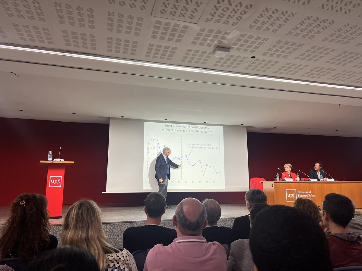 Helena M Hernandez-Pizarro (@helenam_hp) on Twitter photo Great openning ceremony of 2024-25 course at <a href="/econ_empresaUPF/">Economia i Empresa UPF</a>
Never stop learning here. #FeelingHome
Inspiring lecture by David Card Great openning ceremony of 2024-25 course at <a href="/econ_empresaUPF/">Economia i Empresa UPF</a>
Never stop learning here. #FeelingHome
Inspiring lecture by David Card