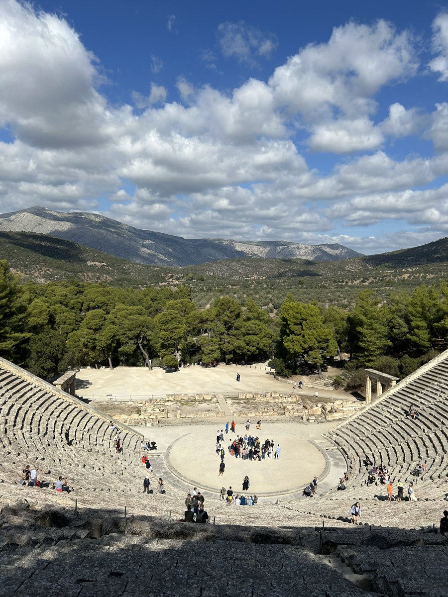 RHS Classics tweet media