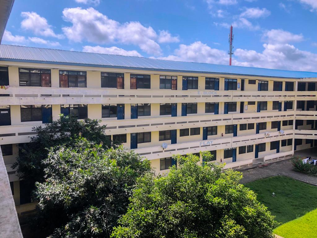 srchall_ucc's tweet photo. Greetings from the other side of the NOVA CITY HALL. 

RATE THE VIEW between the scale of 1 to 10 https://t.co/Z7jdhfqNYJ