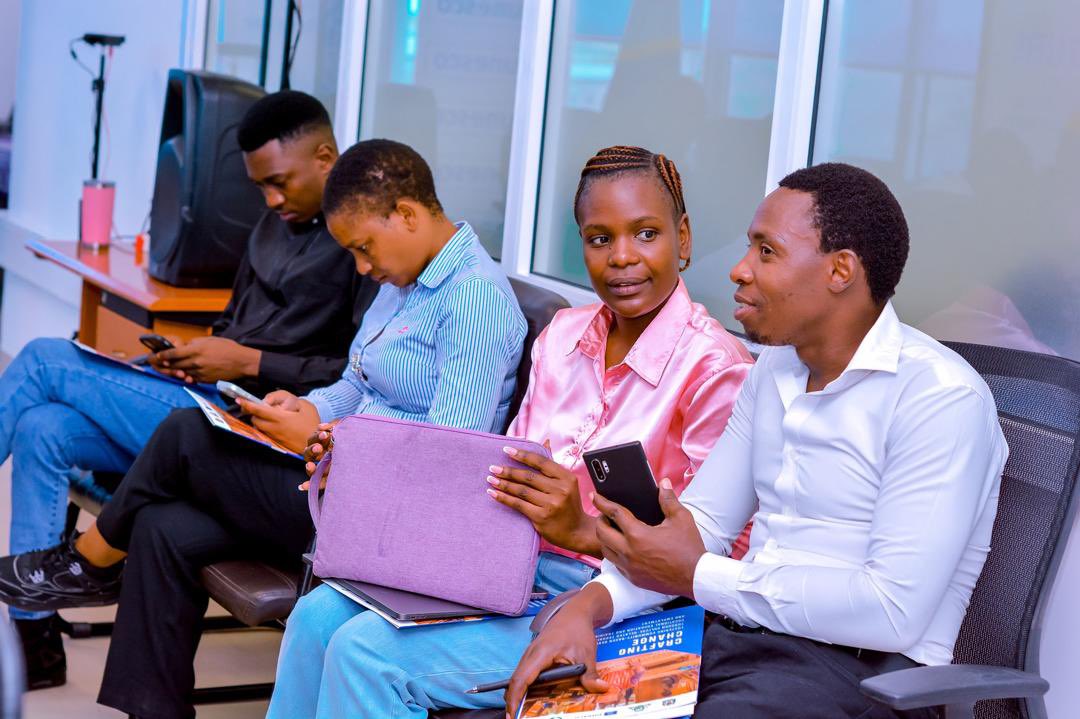 SomaMkahawani's tweet photo. Exciting times ahead! π UNESCO Tanzania, in collaboration with Alwaleed Philanthropies, has officially launched the Crafting Change Project. SOMA is honored to be one of the key implementers #SomabookcafeTz #CraftingChangeTz #CreativeWritingTz https://t.co/prqeNHLWE3
