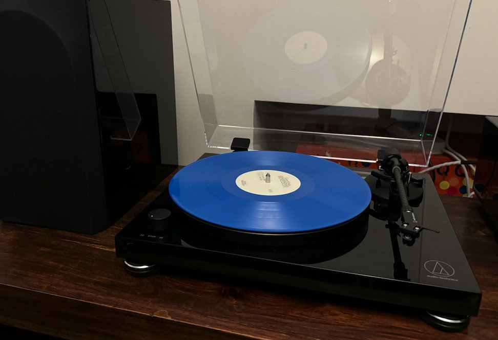 I'm a sucker for coloured vinyl ... lucky, this is also a special album. Fearless Movement by the wonderful saxophonist Kamasi Washington.