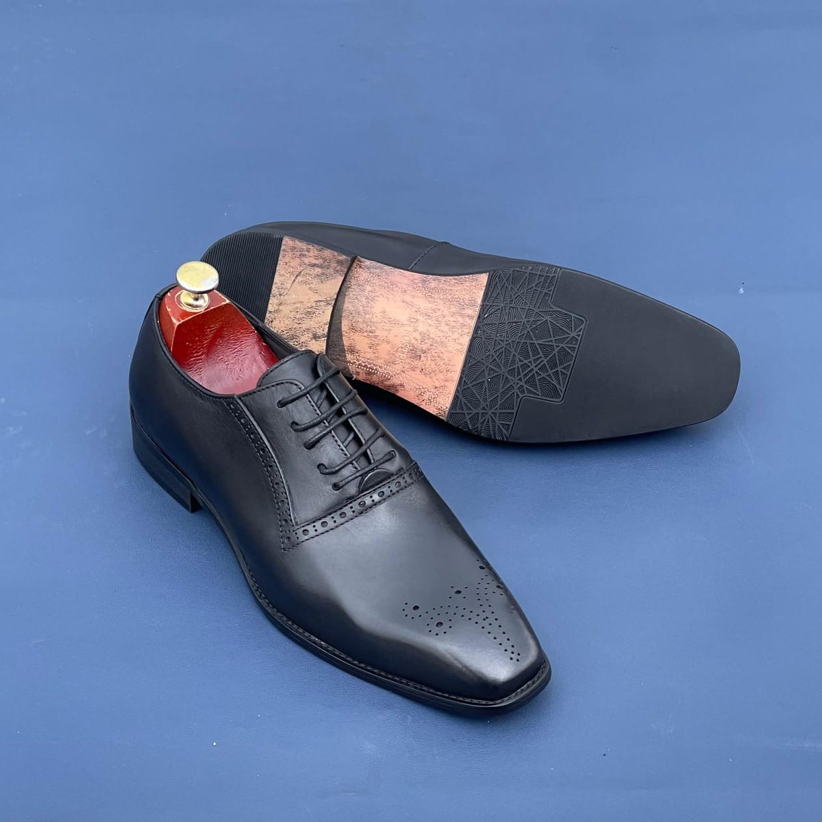 jeffkairu254's tweet photo. Haiti Sonko Garnacho  Kikuyu Hanifa   Amerix  Mpesa  Maandamano  Bill Gates  George Natembeya 
💥Size 39 to 45
💥Price 4600
💥Contact +254715016674
💥We deliver, kindly Retweet https://t.co/zSubl5XmXR