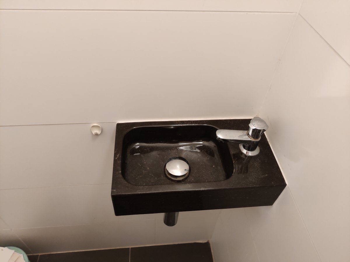 ✨ Voor &amp; Na: Natuursteen Renovatie ✨

✔️ Wees zuinig op natuursteen – vertrouw op experts voor langdurige schoonheid en duurzaamheid!

📞 Interesse in een opknapbeurt voor jouw natuurstenen oppervlak? Neem vandaag nog contact met ons op!