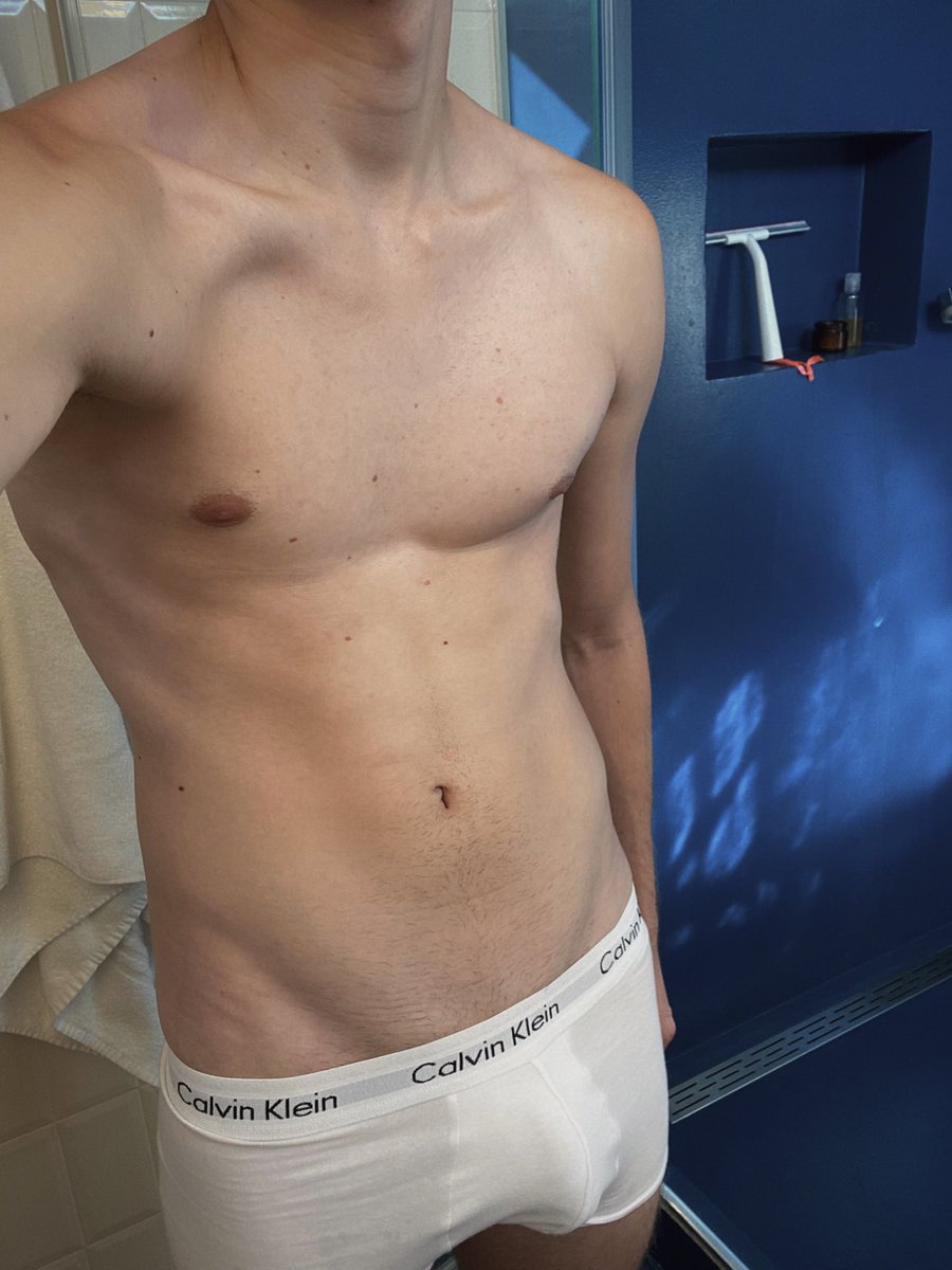 german__twink's tweet photo. Anyone down to jump under the shower with me? Hit me up ;)

#gaynsfw #gay #gayman #gaythirst  #bulge #horny https://t.co/Nlk8o5yZU0