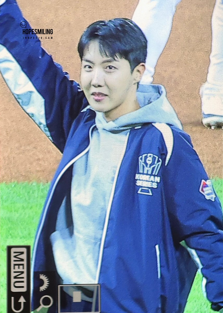 241023 안녕! 오래만이다..
#방탄소년단 #호석 #제이홉 #홉이 <a href="/BTS_twt/">방탄소년단</a>