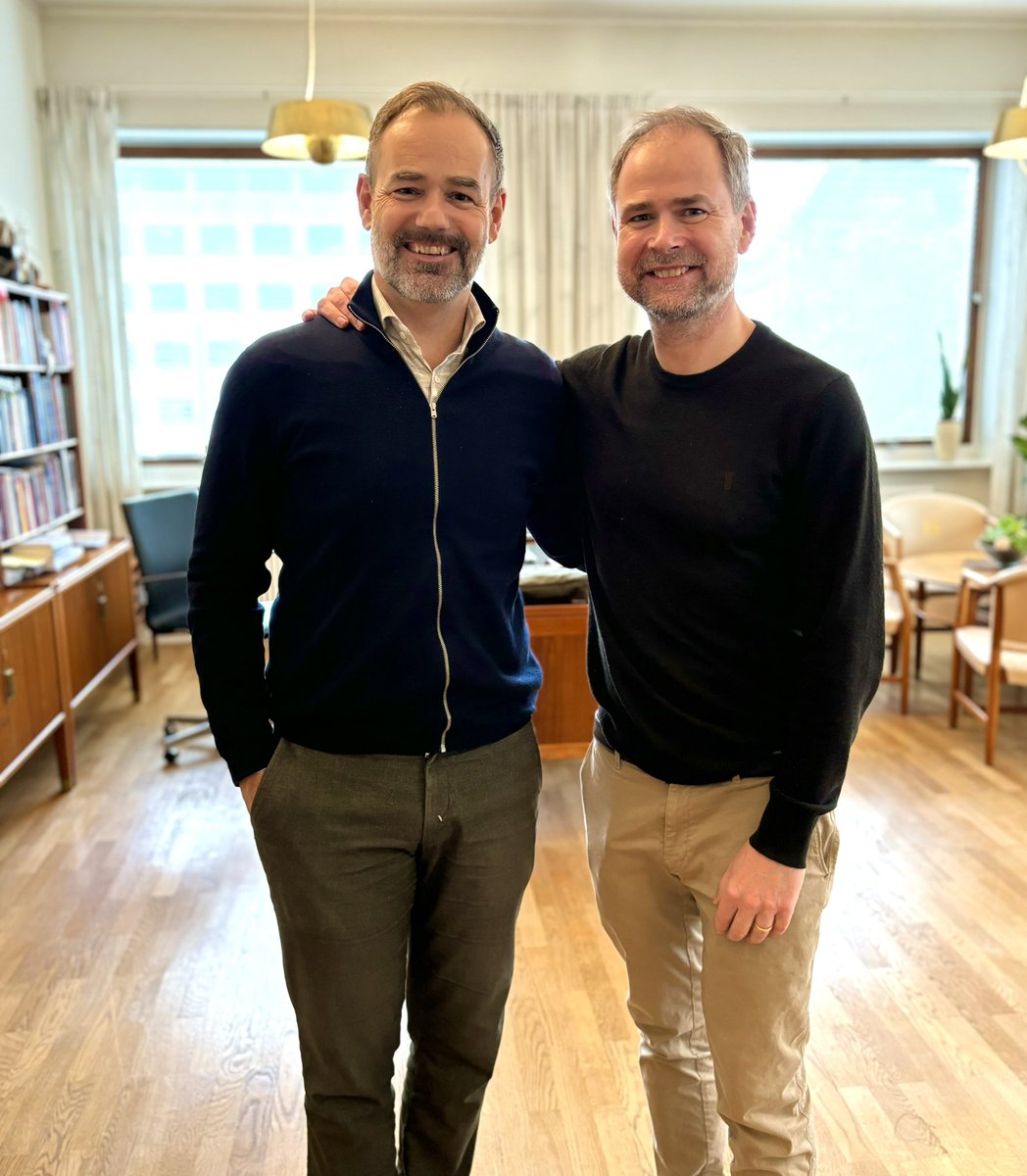 Kæmpe tak til Jacob for en fantastisk indsats som Aarhus’ borgmester i 13 år. 
Aarhus har udviklet sig til en endnu bedre by i den tid, Jacob har stået ved roret, og han kan i den grad stoppe med rank ryg. 
Jacob har sat sine meget store positive aftryk på smilets by. TAK!