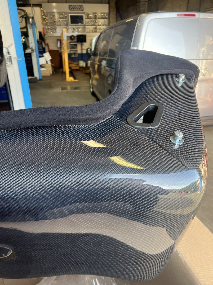 Skoda race car build coming along now…..many thanks to <a href="/CorbeauSeatsUK/">Corbeau Seats UK</a> <a href="/APBrakes/">AP Brakes</a> @nitronsuspension for your support. If any <a href="/skoda/">Chuck Skoda</a> dealers want to get involved please contact me. Please RT