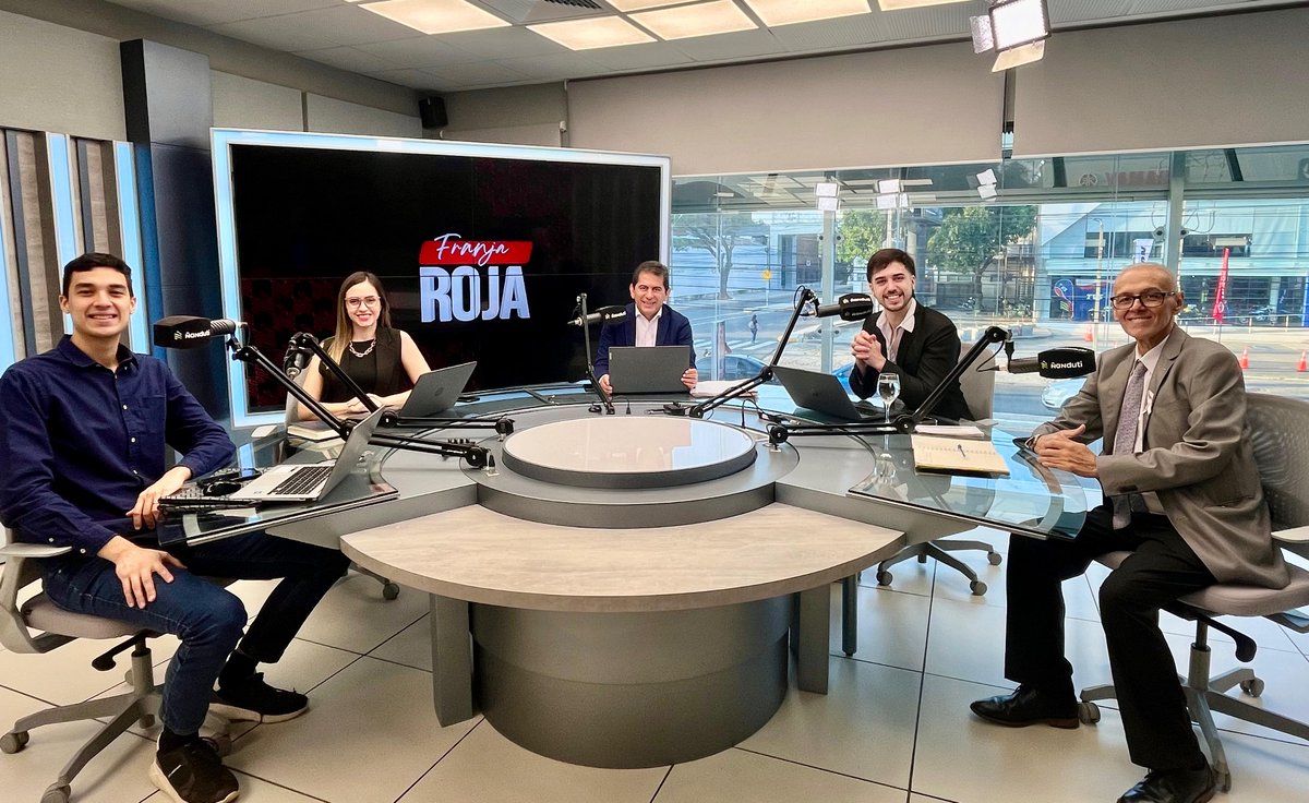 Radio Ñandutí (@nanduti) on Twitter photo ¡Seguimos en #FranjaRoja!
#CarlosBáez, #ClaudiaAguilera, <a href="/casanaslevi/">Jose Fernando Casañas Levi</a>, <a href="/chochiovando/">Chochi Ovando</a> y <a href="/FFiorioPizurno/">Francesco Fiorio🇵🇾</a> te acompañan hasta las 08:00 horas por todas las plataformas de #Ñanduti
x.com/nanduti/status… ¡Seguimos en #FranjaRoja!
#CarlosBáez, #ClaudiaAguilera, <a href="/casanaslevi/">Jose Fernando Casañas Levi</a>, <a href="/chochiovando/">Chochi Ovando</a> y <a href="/FFiorioPizurno/">Francesco Fiorio🇵🇾</a> te acompañan hasta las 08:00 horas por todas las plataformas de #Ñanduti
x.com/nanduti/status…