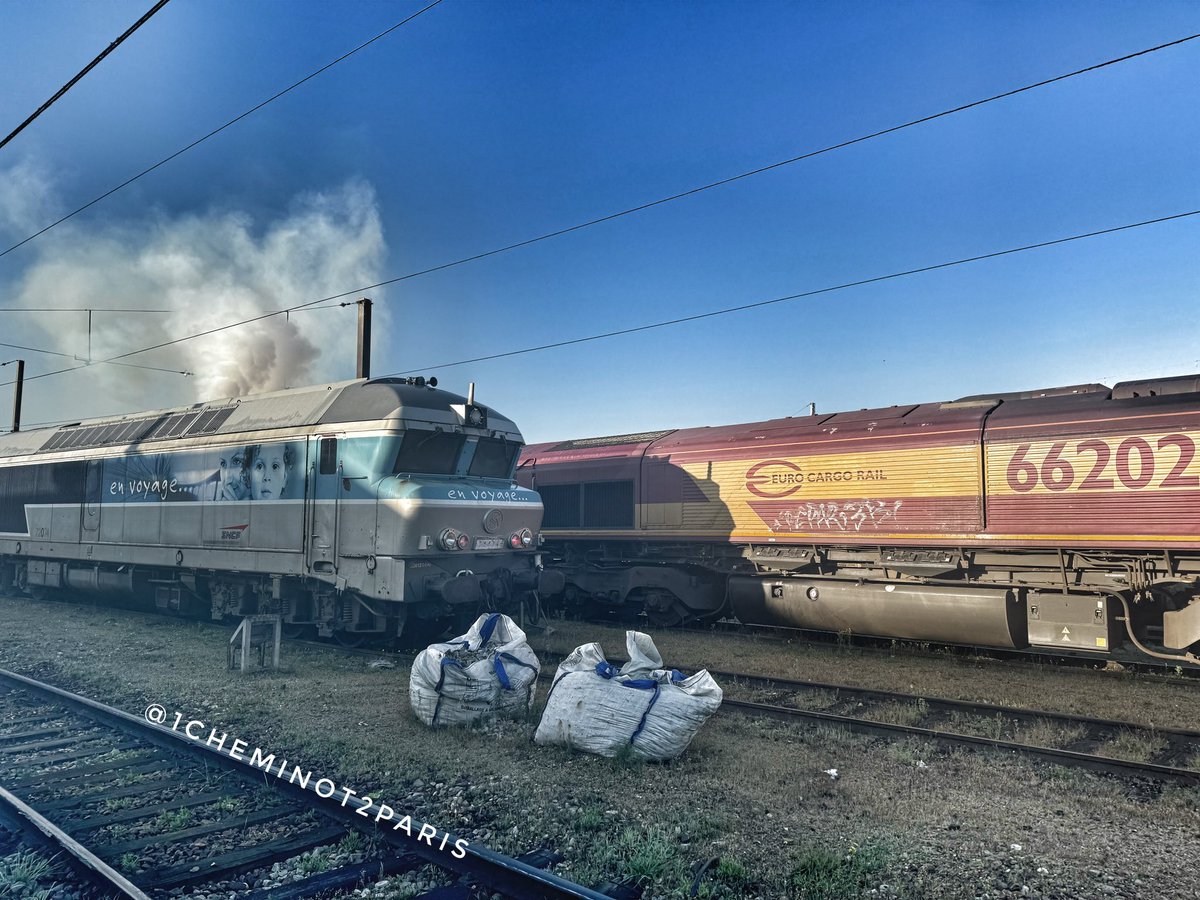 1cheminot2paris's tweet image. Les #températures peut élevé du #matin donne quelques #difficultés à la #combustion des gros #moteurdiesel  équipant les #dernières #CC72000