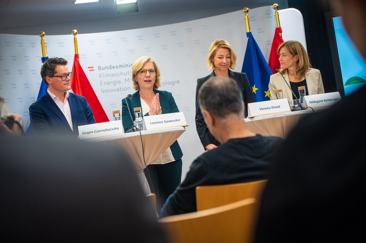 Mit dem sogenannten „Enna“ hat sich <a href="/Umwelt_AT/">Umweltbundesamt</a> für ein bestehendes Gebäude an einem vorgenutzten Standort entschieden. Dadurch wird keine wertvolle neue Fläche versiegelt und CO2 gegenüber einem Neubau eingespart. Ein Win-Win für alle! (2/2)