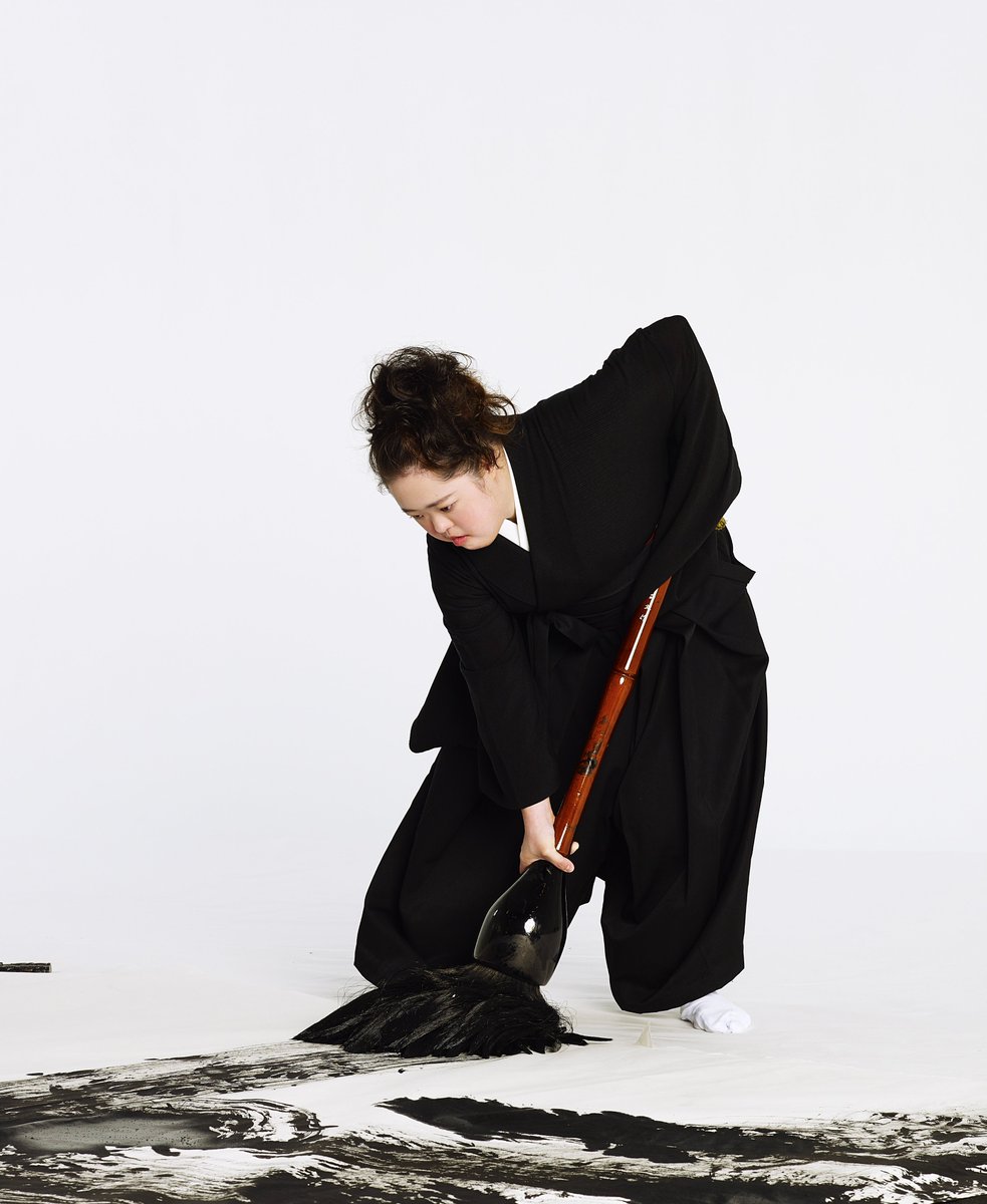 祈りの書家・金澤翔子展
2024年11月1日—11月22日
13:00-18:30（日・月・祝 休廊）

オープニングレセプション11月1日16:00〜18:30

新作９点をはじめ、屏風『蒼天』『絆』そのほか選りすぐりの約３０点を展示いたします

#金澤翔子 #共に生きる #shokokanazawa

wadagarou.com/37329285803272…