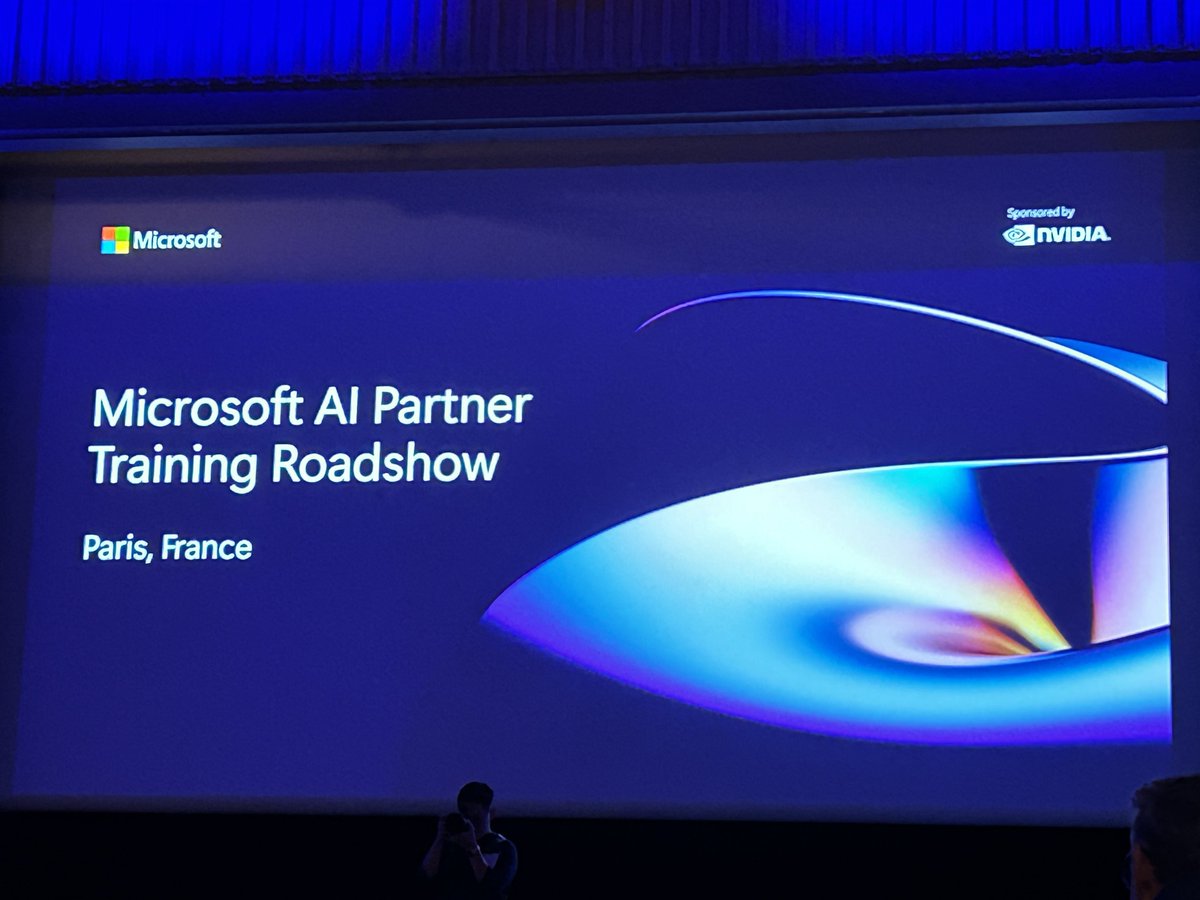Viatge llampec a Paris per assistir al Microsoft AI Partner Training Day. Posar-se al dia en AI per ajudar les empreses Andorranes a ser més eficients i a oferir millors productes i serveis als seus clients.

#sinzerad #microsoft #microsoftAI