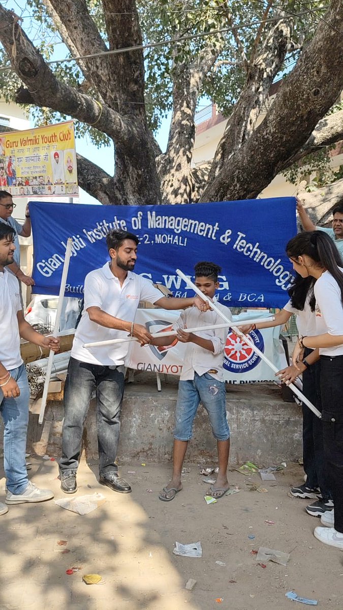 GJIMTMohali's tweet photo. GJIMT, in collaboration with NSS Club proudly organized a Donation Drive. The initiative flags the concept of spreading light with joy and environment consciousness this Diwali.

Together, let’s reduce waste, reuse resources, recycle smartly and rethink our impact on the world. https://t.co/BkXDLia84Q