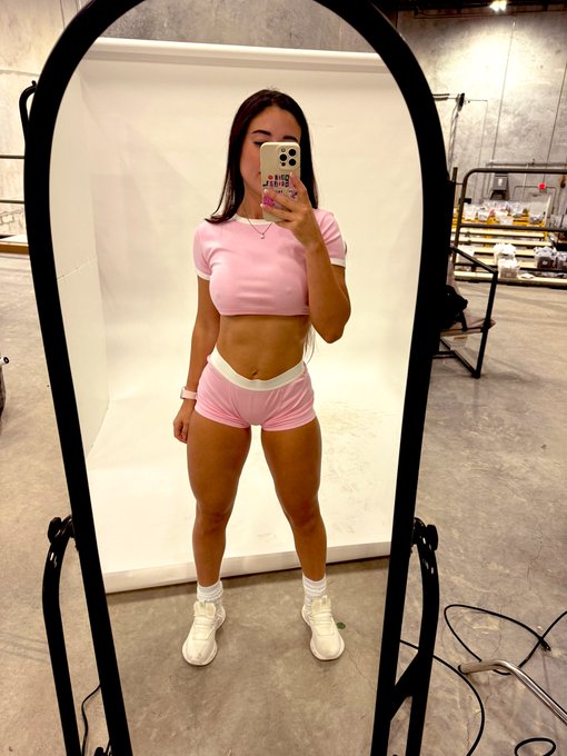 1 pic. I used to hate photo shoots but now … I love them ! It was so fun shooting for pcheebum ! https://t