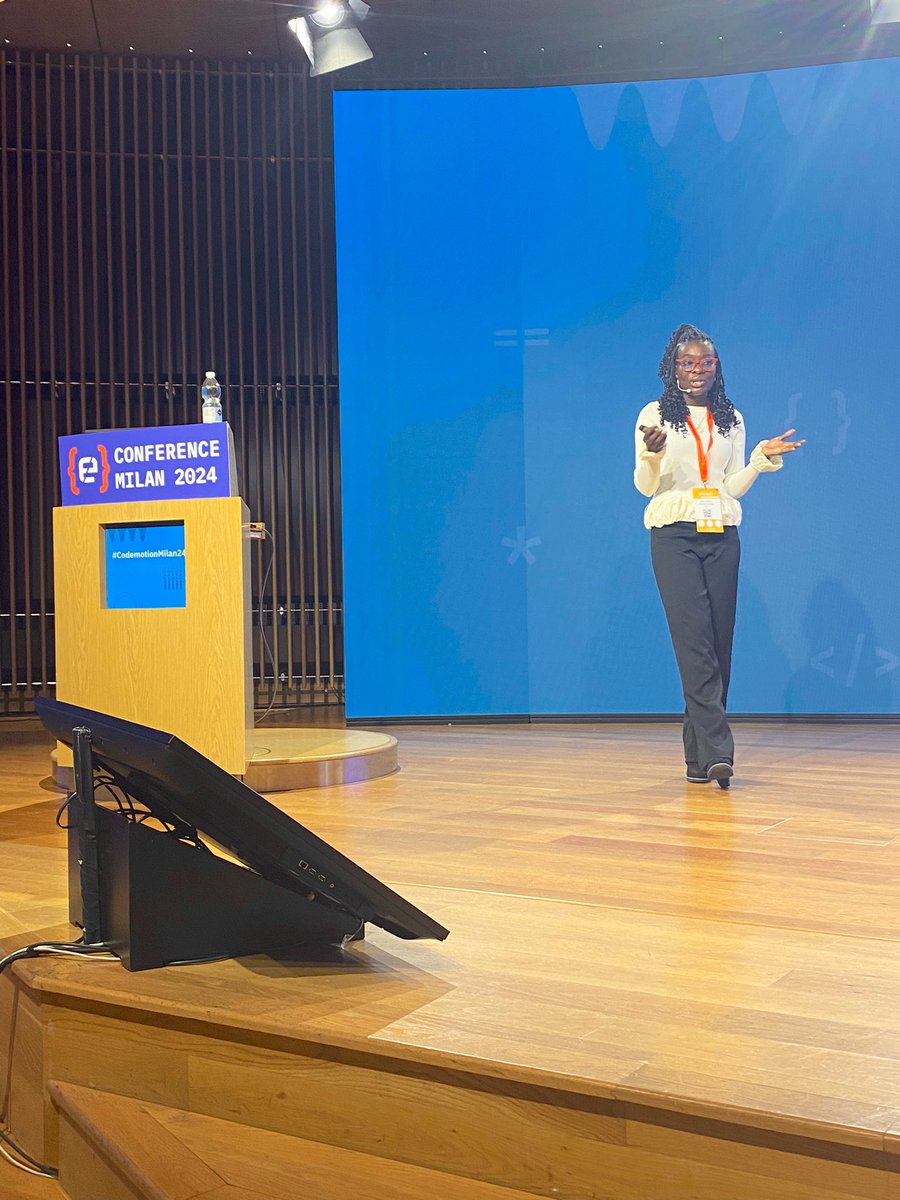 cleyrauc's tweet image. Abi is on stage at @CodemotionIT talking about treating software engineering as an art form 🖼️🎨 #codemotionMilan24