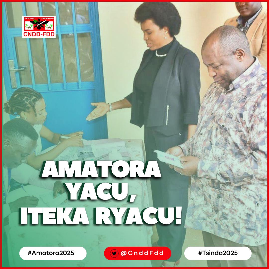 icigitega's tweet photo. Guhera kuri NYENICUBAHIRO, Umuryango wiwe, Abagize reta, inzego Zose z'Igihugu natwe Imbonerakure ntaco tudakora tubabwira ko atamuntu azoja mu matora atiyandikishije. NYENICUBAHIRO we ati: '' N' ITEGEKO'' Naho hazokwitandikisha 10 amatora azoba. Abo bababesha muti: '' AZOBA''. https://t.co/HuuFo6Ppwm