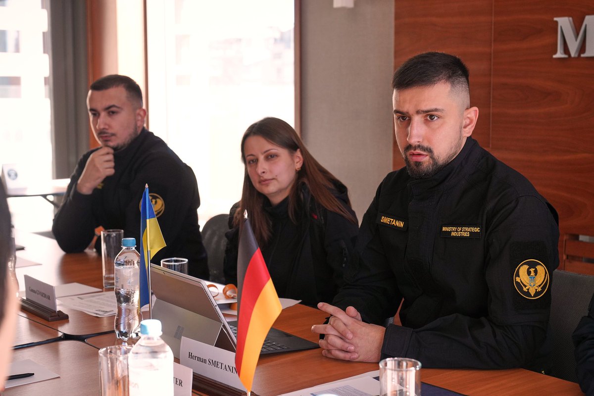 🇺🇦🇩🇪 DFNC2: German Edition Defence Industry Session brought together 35 Ukrainian and 12 German defense companies to strengthen cooperation and support Ukraine’s defense capabilities. Over 100 B2B and B2G meetings were held.