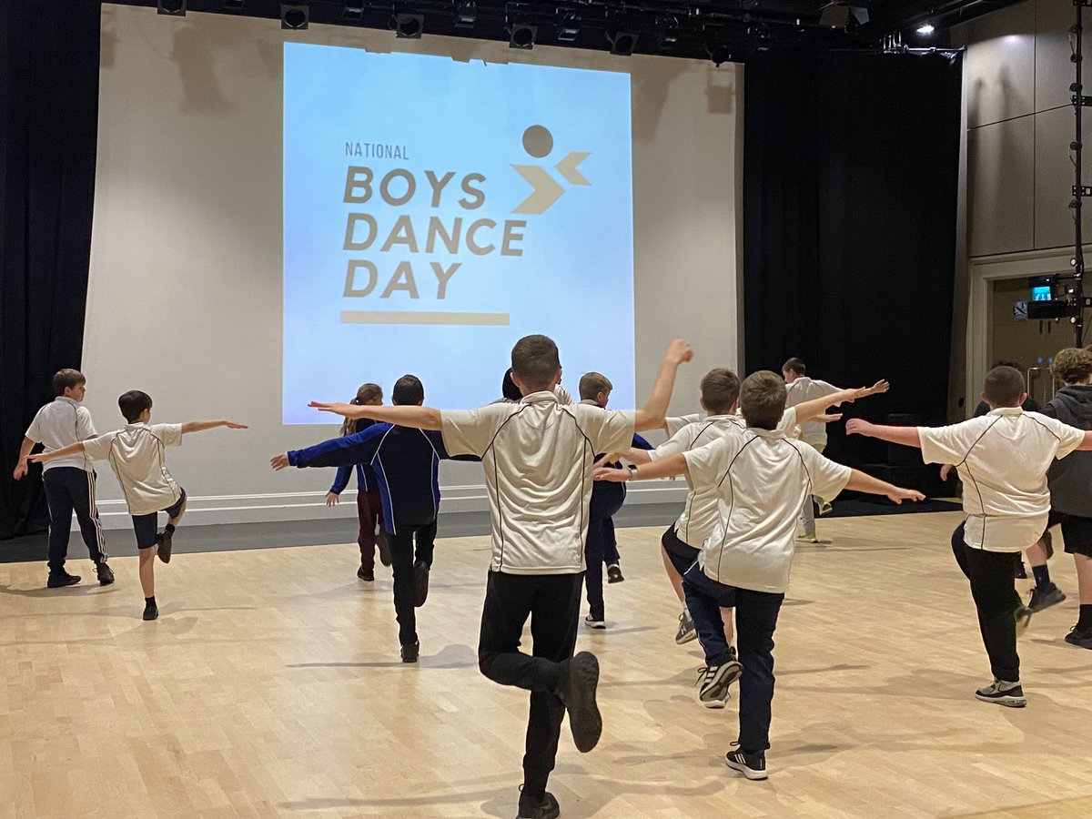 Great workshops <a href="/PDSW_org/">Pavilion Dance South West</a>  as part of National boys dance day! <a href="/WintonAcademyUL/">Winton Academy</a>