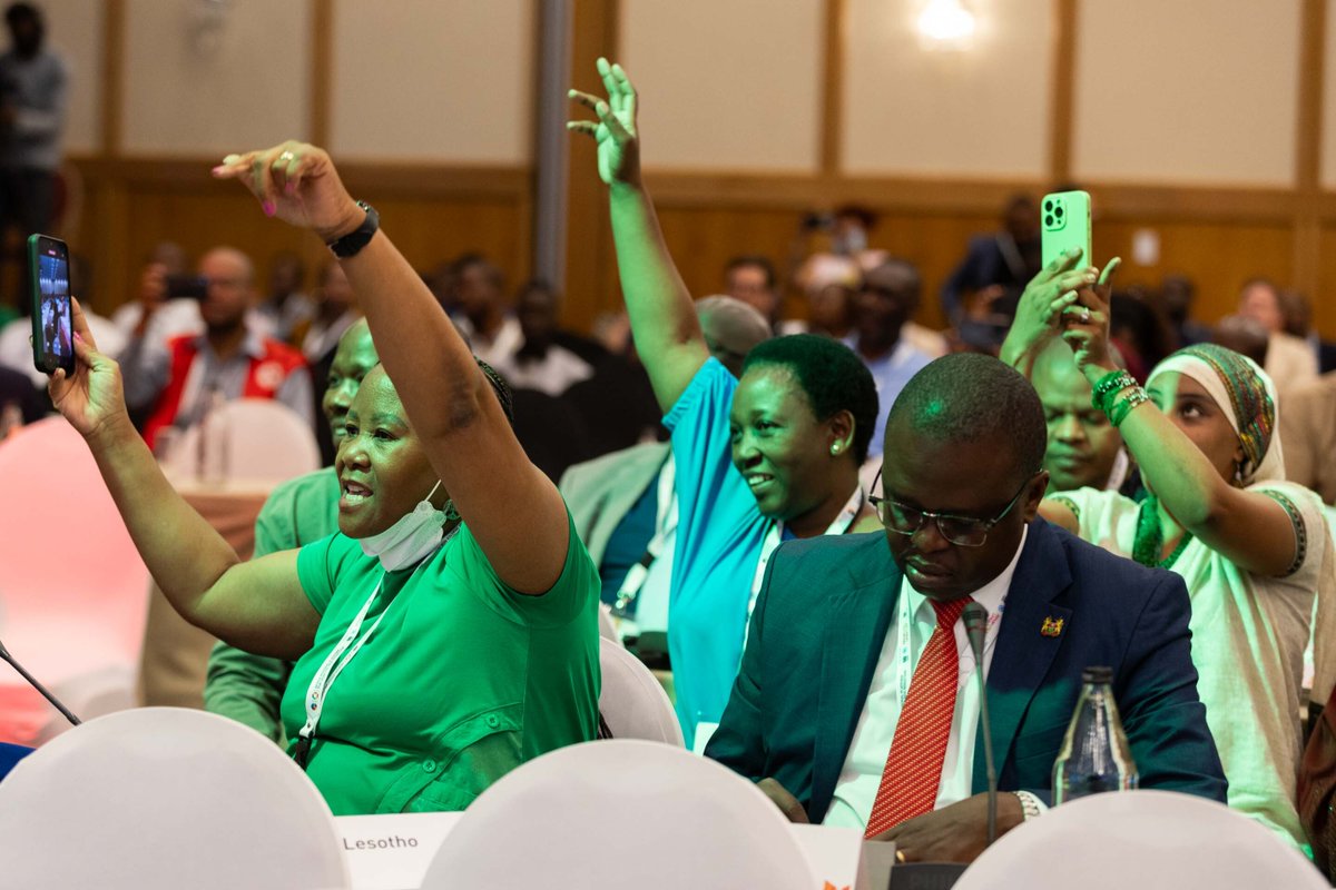 IISD_ENB's tweet photo. @UNDRR_Africa @UNDRR @UN_Women At #AFRP, Lesotho musician Dunamis Retz Molefe
@Dunamisretz performs a specially-written song to drive home to all participants how much #Africa is impacted by #disasters and the need to #actnow. #ResilientAfricaWeWant @UNDRR_Africa @UNDRR https://t.co/cnS0HJr5P2