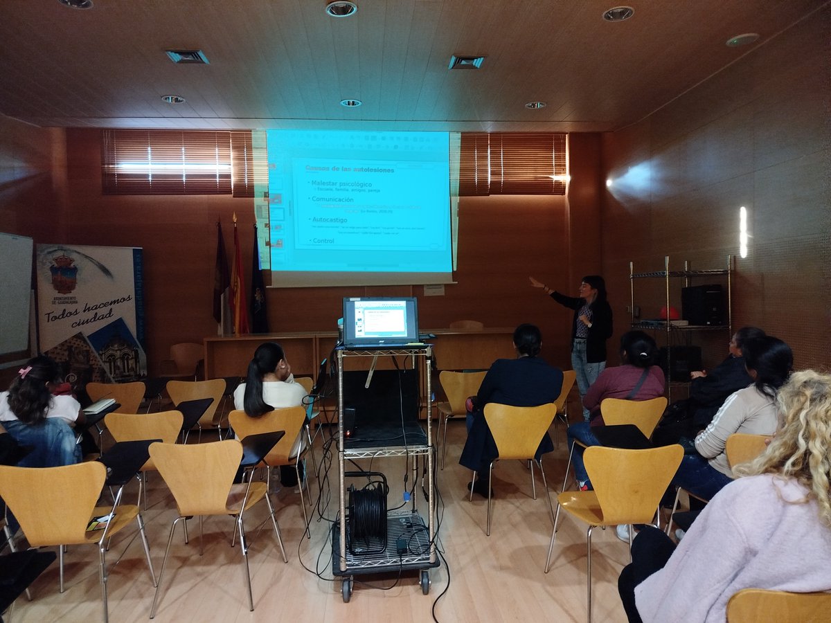 esther mtz (@empastor) on Twitter photo Gracias al <a href="/GuadalajaraAyto/">Ayuntamiento de Guadalajara</a> por invitarnos a participar con el Taller "Abre los ojos. Autolesiones en RRSS" en el mes de la seguridad y alimentación. Un placer 👏 Gracias al <a href="/GuadalajaraAyto/">Ayuntamiento de Guadalajara</a> por invitarnos a participar con el Taller "Abre los ojos. Autolesiones en RRSS" en el mes de la seguridad y alimentación. Un placer 👏