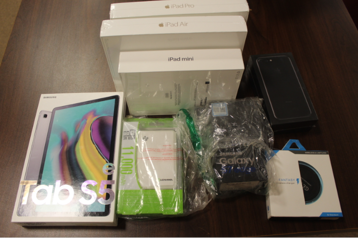 AlfredsAuction's tweet photo. #Laptops, #gaming #computers, #iPads &amp; LOTS more #technology, all NEW IN BOX merchandise in our 10/26/24 Englishtown Municipal #Auction! 
#GEForce GTX 1080 #Microsoft Surface Pro #MacBook Pro #Dell #Inspiron laptop Computer upgrades
Pics: https://t.co/aLxzU3Q17q #monmouthcountynj https://t.co/R5eiZG2sVJ