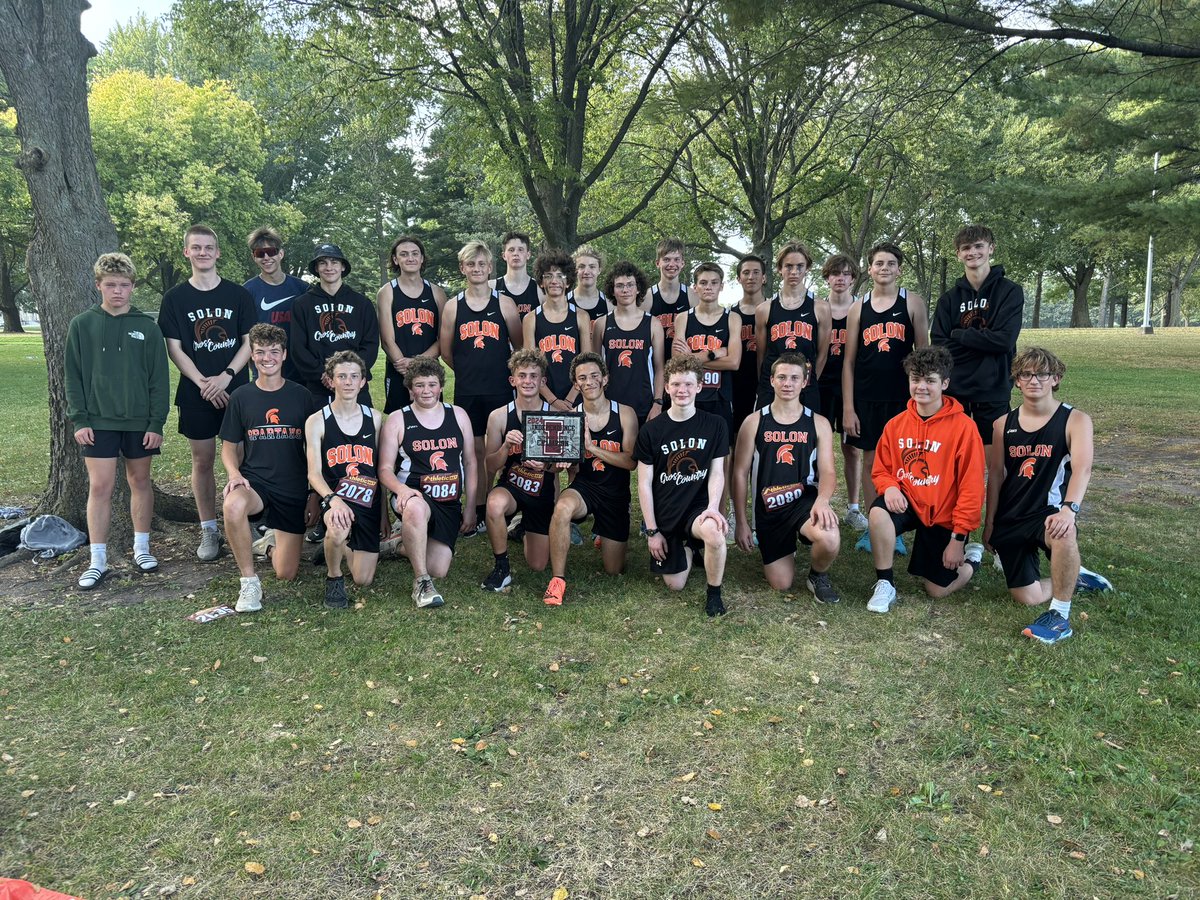Head down to SRNA today to watch the SXC teams make a run at State today.  
4:00 - Varsity Girls 
4:40 - Varsity Boys
We would love your support!