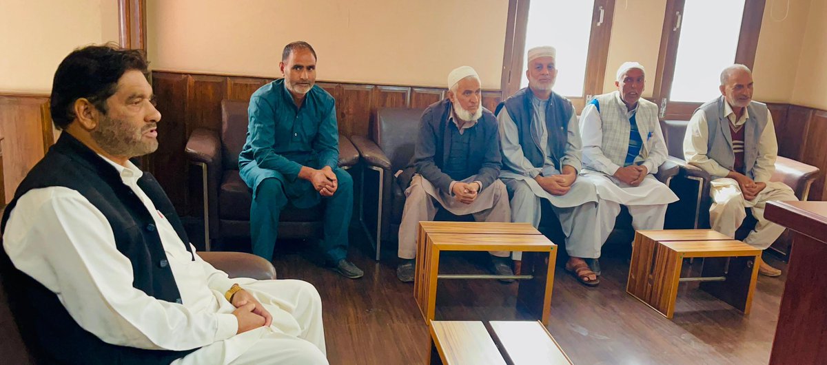 JKNC_'s tweet photo. JKNC President Dr Farooq Abdullah met with public delegations from all around J&amp;K at Nawa-I-Subh today. https://t.co/SR4jrKXYON