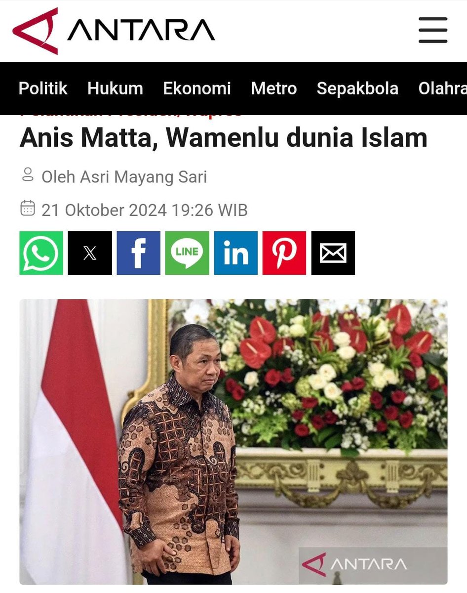 BosPurwa's tweet photo. Wamenlu yang fokus ke negara2 Islam malah dikasih ke Anis Matta, rival PKS. Mayan bikin nyesek!

Padahal yang gw tau, PKS mau join pemerintahan kan salah satunya karena dijanjikan akan lebih terlibat urusan luar negeri dgn negara2 Islam termasuk urusan Palestina. https://t.co/aNRyS0xygW