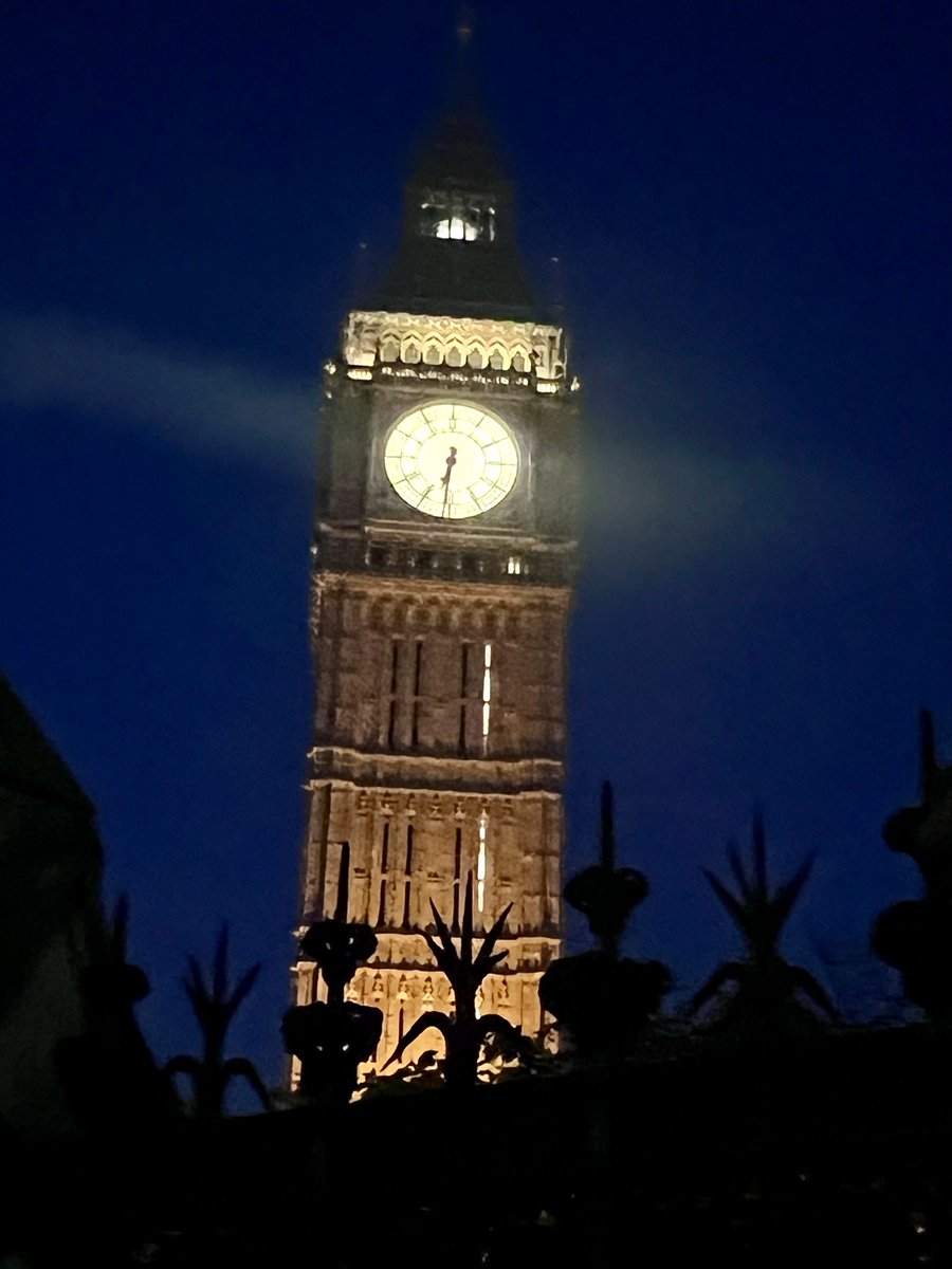 Kate Clark (@kateclarkpr) on Twitter photo Represented @BSPD at APPG Fit & Healthy Childhood in Hse of Commons on Children's Wellbeing Bill. Mental & physical health & obesity focus - prevention approach key. I flagged importance of oral health in each case. Targeted supervised toothbrush must be included. <a href="/Valerie_VazMP/">Rt Hon Valerie Vaz MP</a> Represented @BSPD at APPG Fit & Healthy Childhood in Hse of Commons on Children's Wellbeing Bill. Mental & physical health & obesity focus - prevention approach key. I flagged importance of oral health in each case. Targeted supervised toothbrush must be included. <a href="/Valerie_VazMP/">Rt Hon Valerie Vaz MP</a>