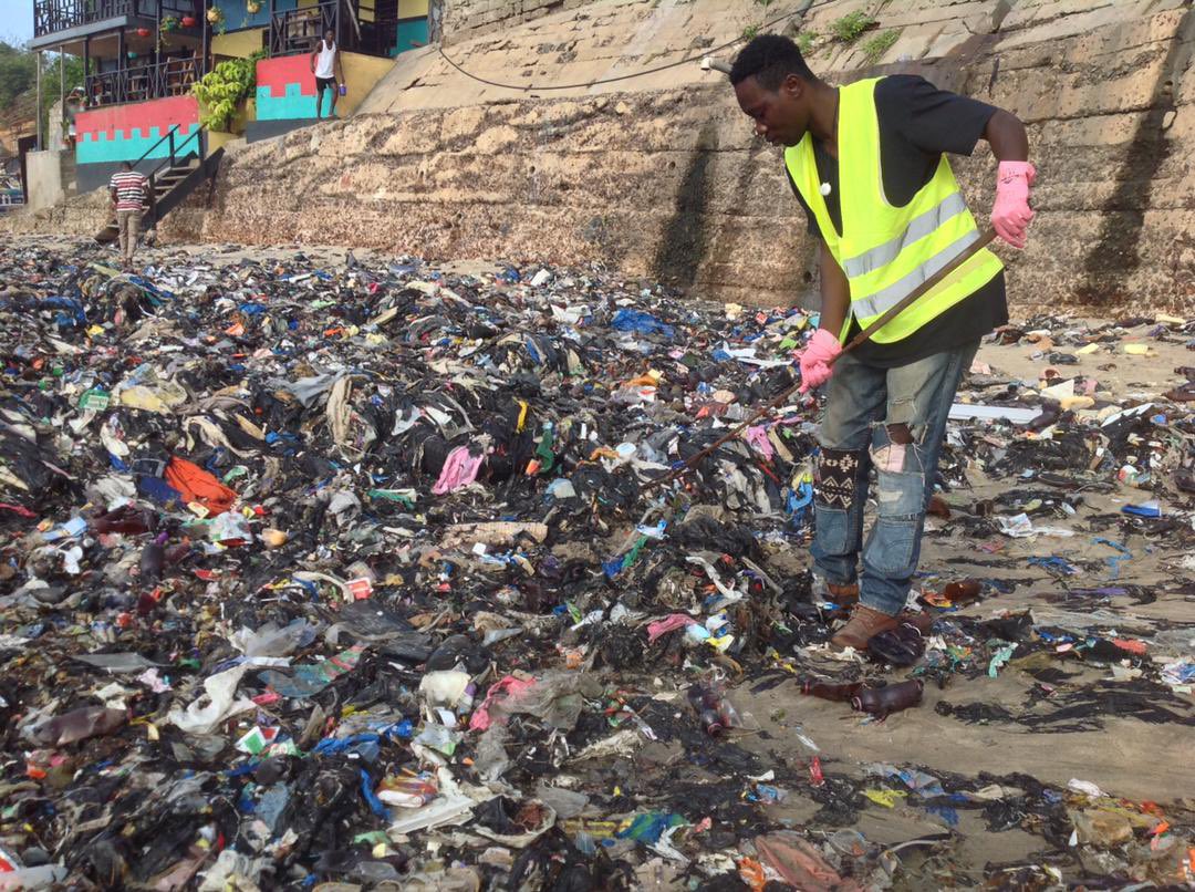 Unwaste.io tweet media