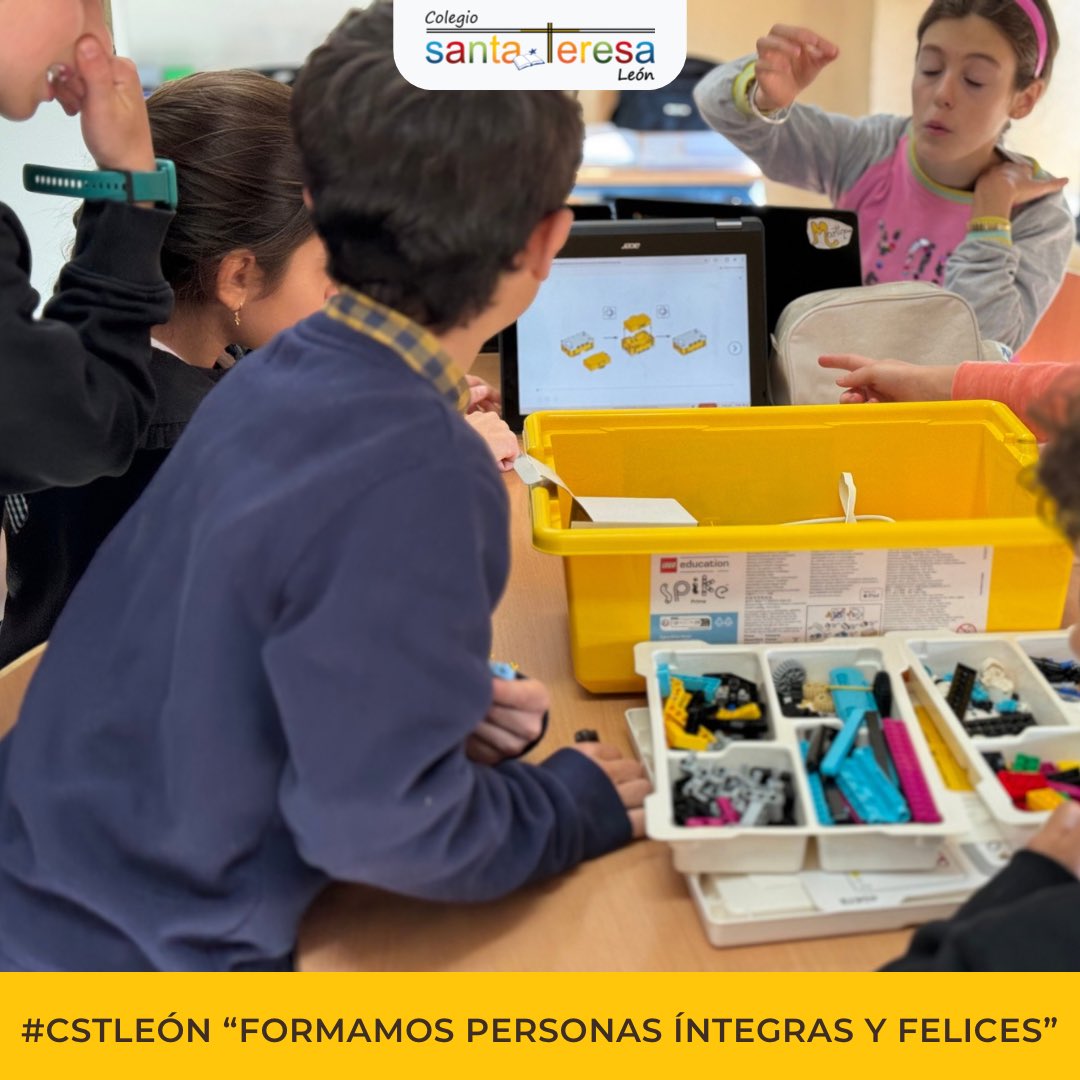 STeresaLeon's tweet photo. En 5º de Primaria han empezado el curso trabajando la energía y la corriente eléctrica. Ahora lo ponen en práctica construyendo y programando un robot de manera cooperativa. 🤖 #CSTLeón #Robótica #programacióncomputacional #RedCentrosIT https://t.co/8GcQUAc2tG