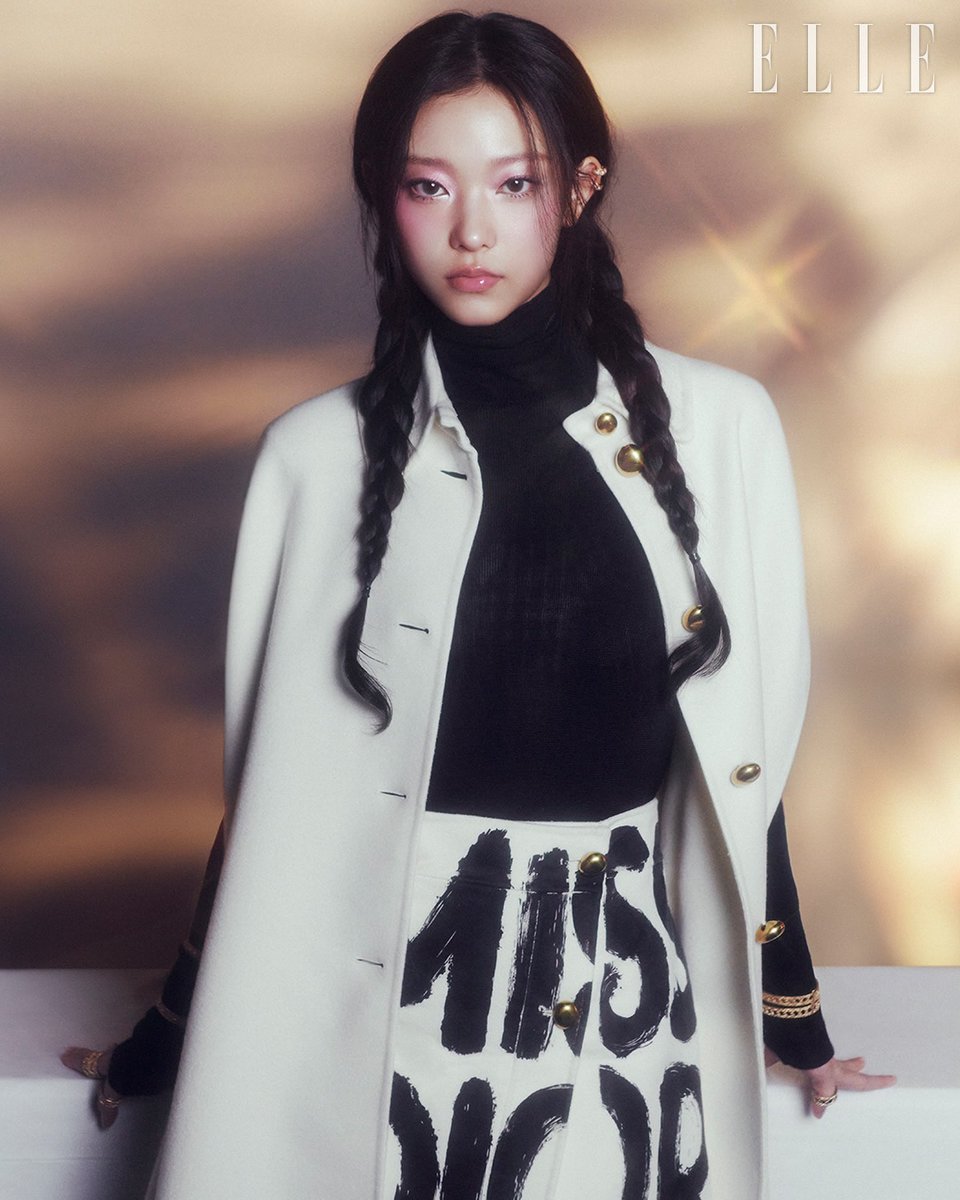 haerinfeed's tweet photo. #HAERIN for ELLE Korea https://t.co/O3tV7RVs8q