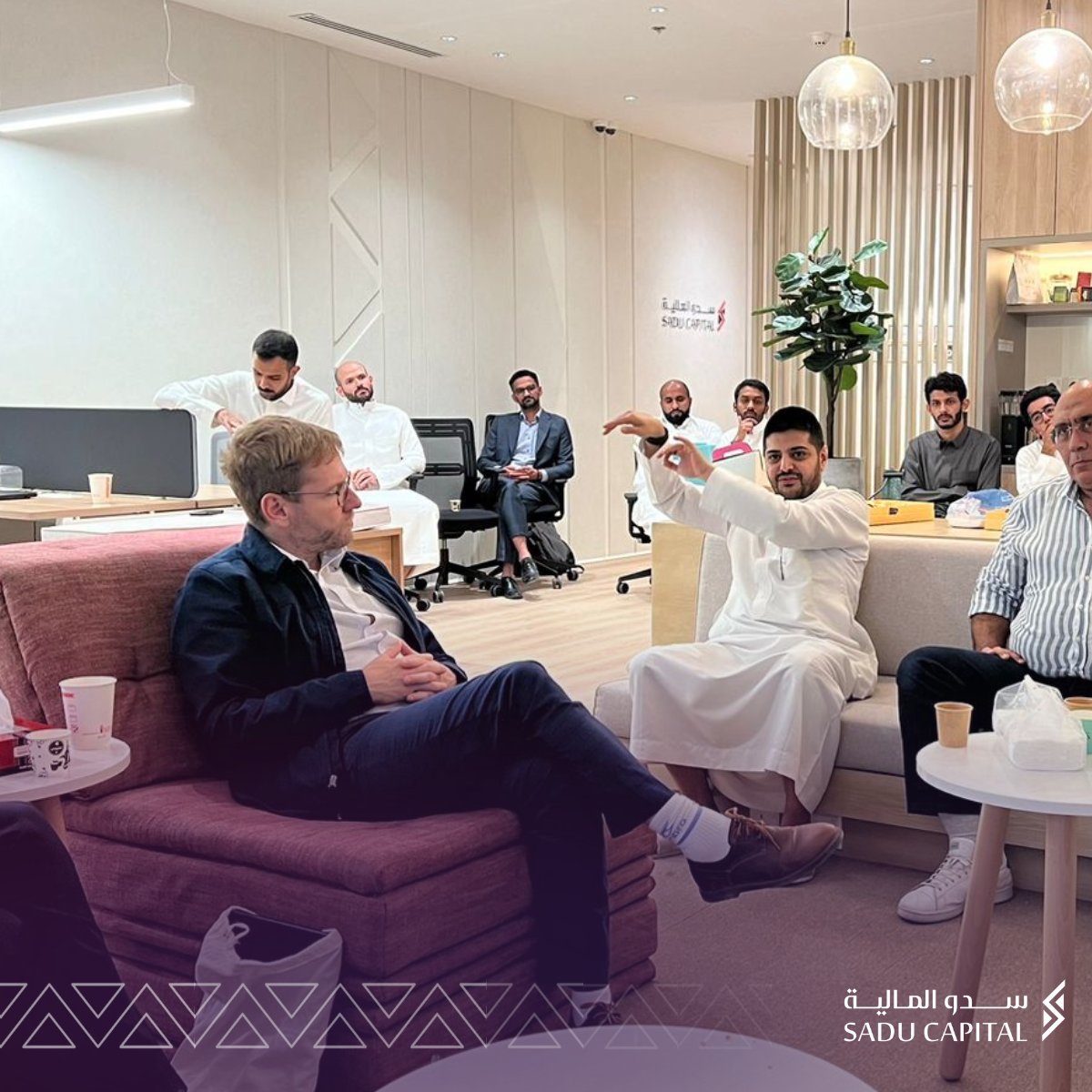 SaduCapital's tweet photo. استضفنا في @SaduCapital  #يوم_المؤسسين، كانت فرصة رائعة للتواصل وتبادل الأفكار ودفع عجلة الابتكار، تفاعلنا مع #رواد_الأعمال، وناقشنا مؤشرات الاداء لشركات الـ(SaaS).

 شكرًا لكل من حضر وساهم في النقاشات المفيدة. https://t.co/FhttbqMPnT
