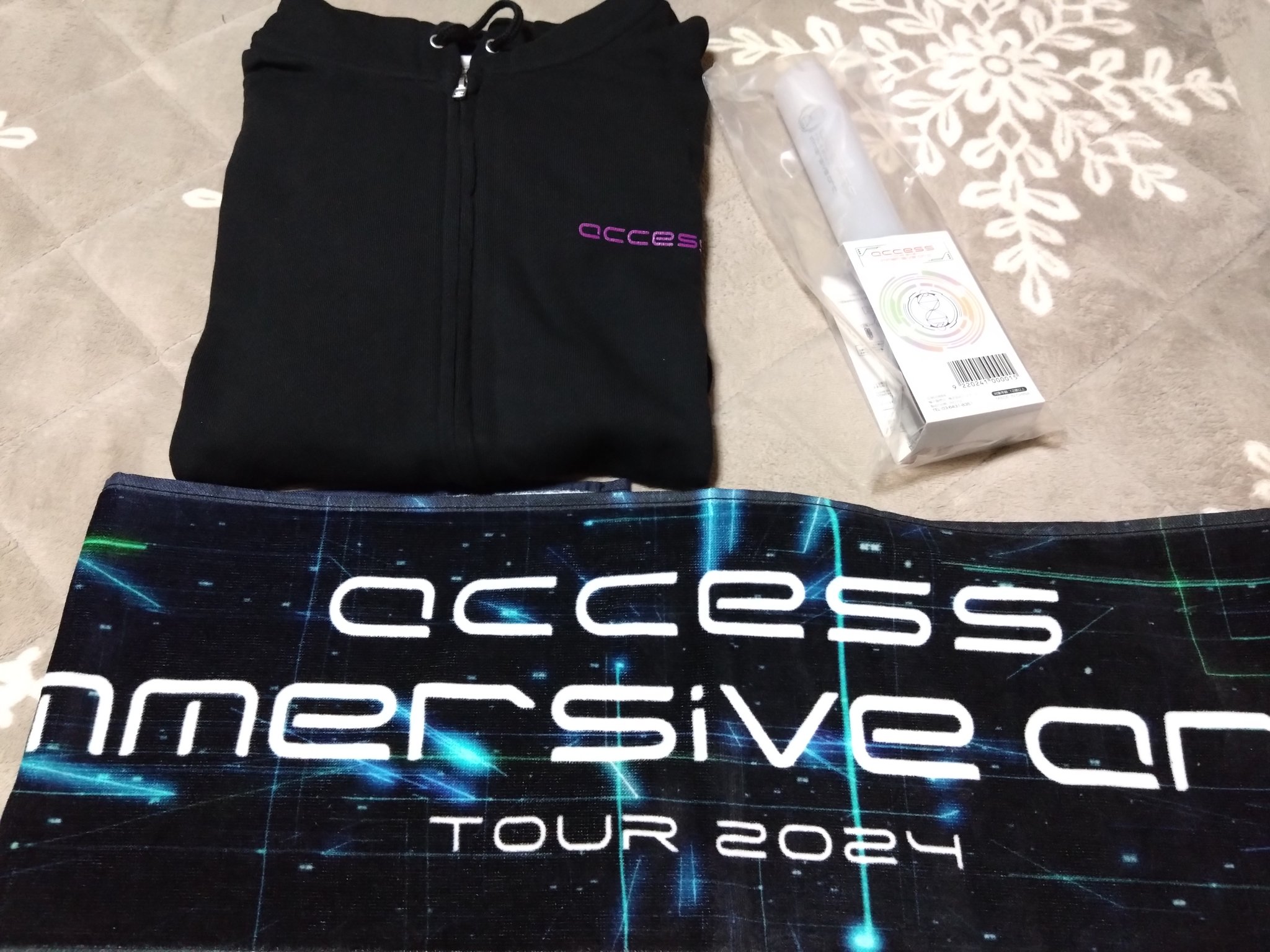 access ライブグッズ GIhNHINbMAAJn3i.jpg
