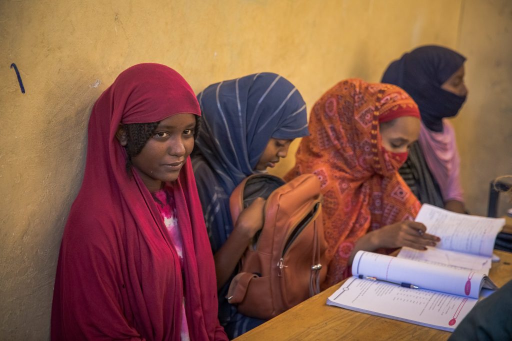 GAGE programme (@gage_programme) on Twitter photo Earlier this month for #InternationalDayoftheGirl, we published a blog on our recent participatory consultations with girls which explored the 3 inter-connected themes of #Education, #Empowerment and #EndingViolence.
Read it here 👉ow.ly/Y2SM50TPz19
<a href="/FCDOResearch/">FCDO Research, Science and Technology</a> Earlier this month for #InternationalDayoftheGirl, we published a blog on our recent participatory consultations with girls which explored the 3 inter-connected themes of #Education, #Empowerment and #EndingViolence.
Read it here 👉ow.ly/Y2SM50TPz19
<a href="/FCDOResearch/">FCDO Research, Science and Technology</a>