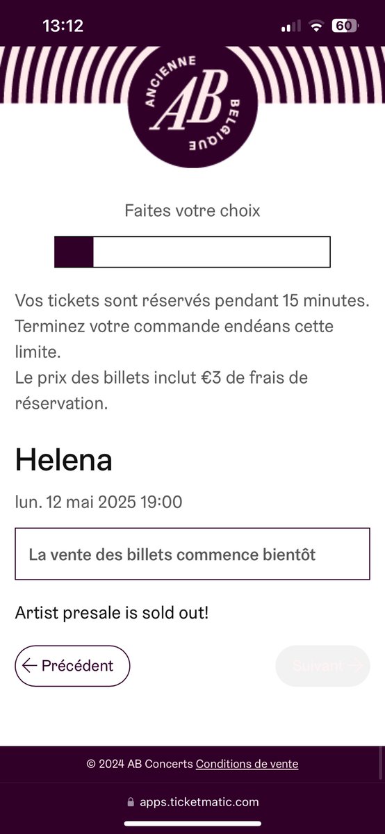 C’est une blague ?? 3 fois la fille d’attente pcq le site marche pas et j’ai même pas une place ??? #HelenaBailly #Helenatournee