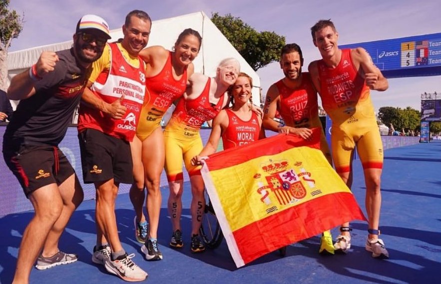 desmarqueinter's tweet photo. El almeriense JAIRO RUIZ @jairoruizTri 🙌
culmina su brillante ✨ trayectoria deportiva, marcada por la medalla en los Juegos Paralímpicos de Río 2016, con la presea de bronce en el relevo mixto del Campeonato del Mundo de Triatlón Paralímpico de Torremolinos 
¡Enhorabuena!! 👏 https://t.co/b4a65dXx1g