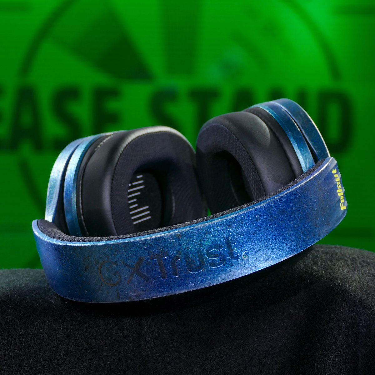 Por contar la mejor historia post-apocalíptica en un videojuego. Por llevar casi 3 décadas creando historias inolvidables del Yermo. Por crear la Nuka cola, los mutantes y el Pip-boy....
Feliz #falloutanniversary ☢️ <a href="/bethesda_ESP/">Bethesda Español</a>  💛