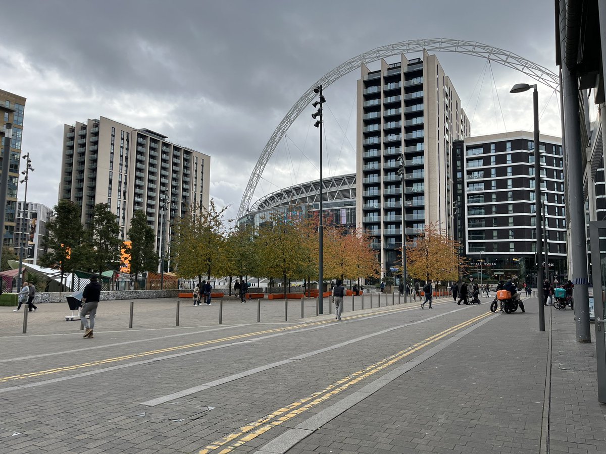 Julian Tollast tweet media