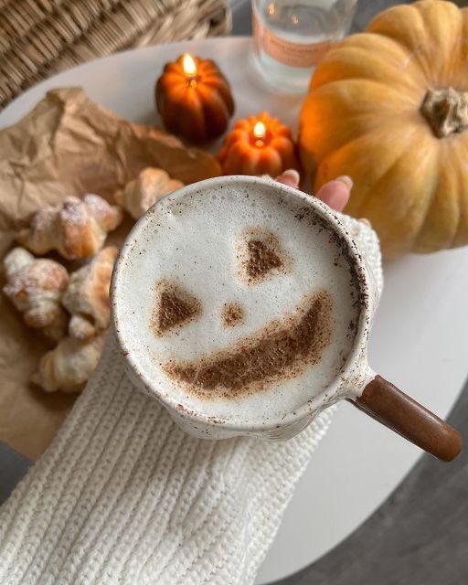 8 more days till halloween ☕️🎃
