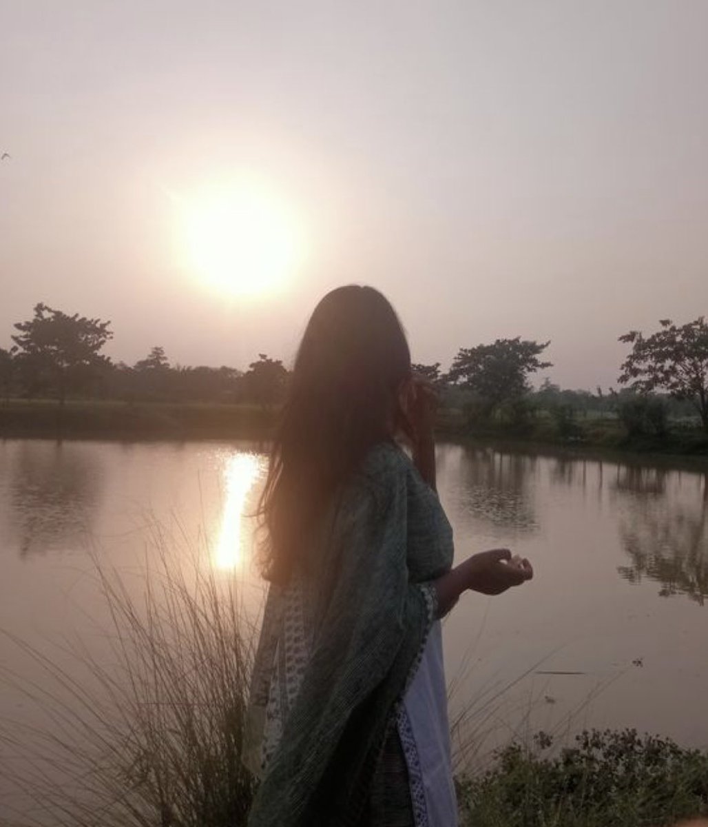इंतज़ार है मुझे ज़िन्दगी के आख़िरी पन्ने का,

 सुना है अंत में सब ठीक हो जाता है…!!

शुभ संध्या ✅✅