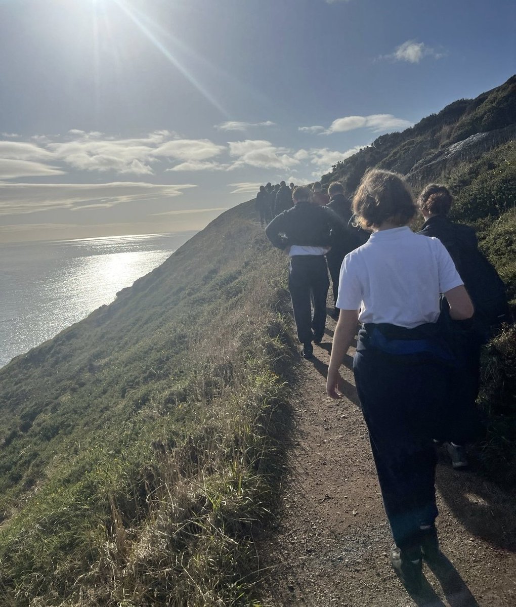 edmundrice2017's tweet photo. Fifth year team-building with an amazing adventure at Howth Cliff Walk! A perfect blend of physical challenge and mental rejuvenation. Well done to all the students for embracing the experience and building stronger bonds! 🌊🏞️ #TeamBuilding #Adventure #HowthCliffs #ERSTschools https://t.co/vq6MPEc3q9