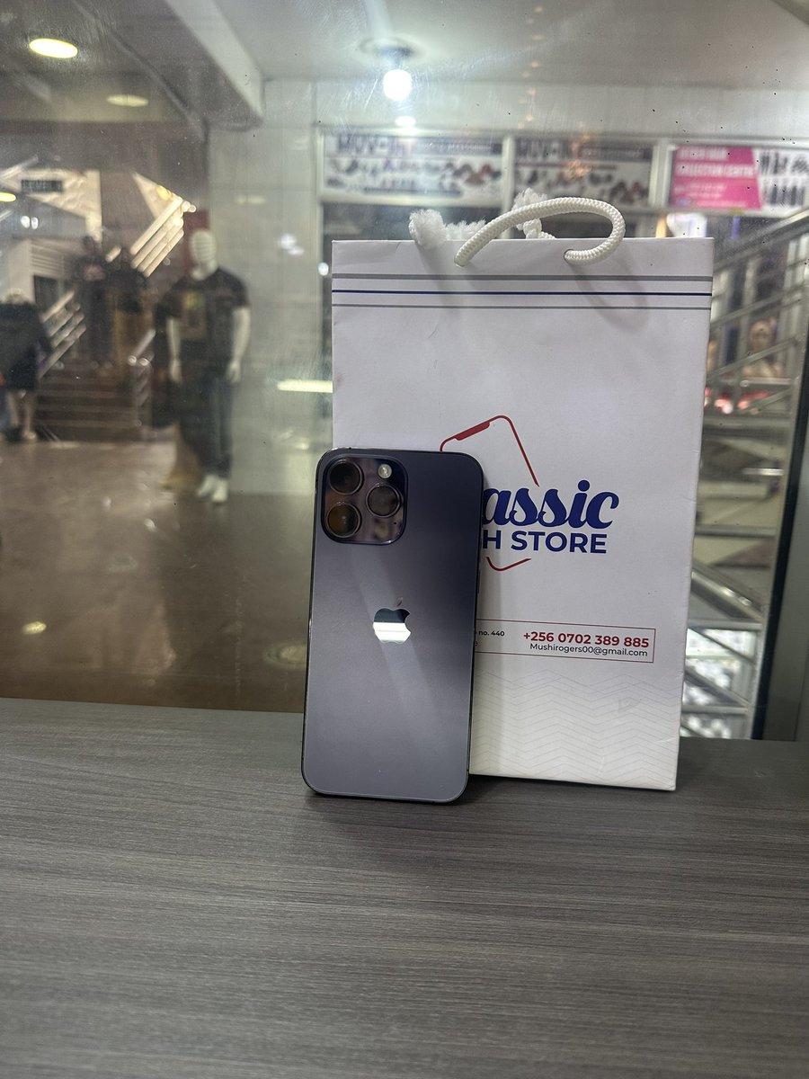 MoshRogers1's tweet photo. @only 2.9m u can get urself this 14 pro max (256gb) deep purple @ our store kooki towers level 4 shop no. 441 https://t.co/gMqFtOQCEn