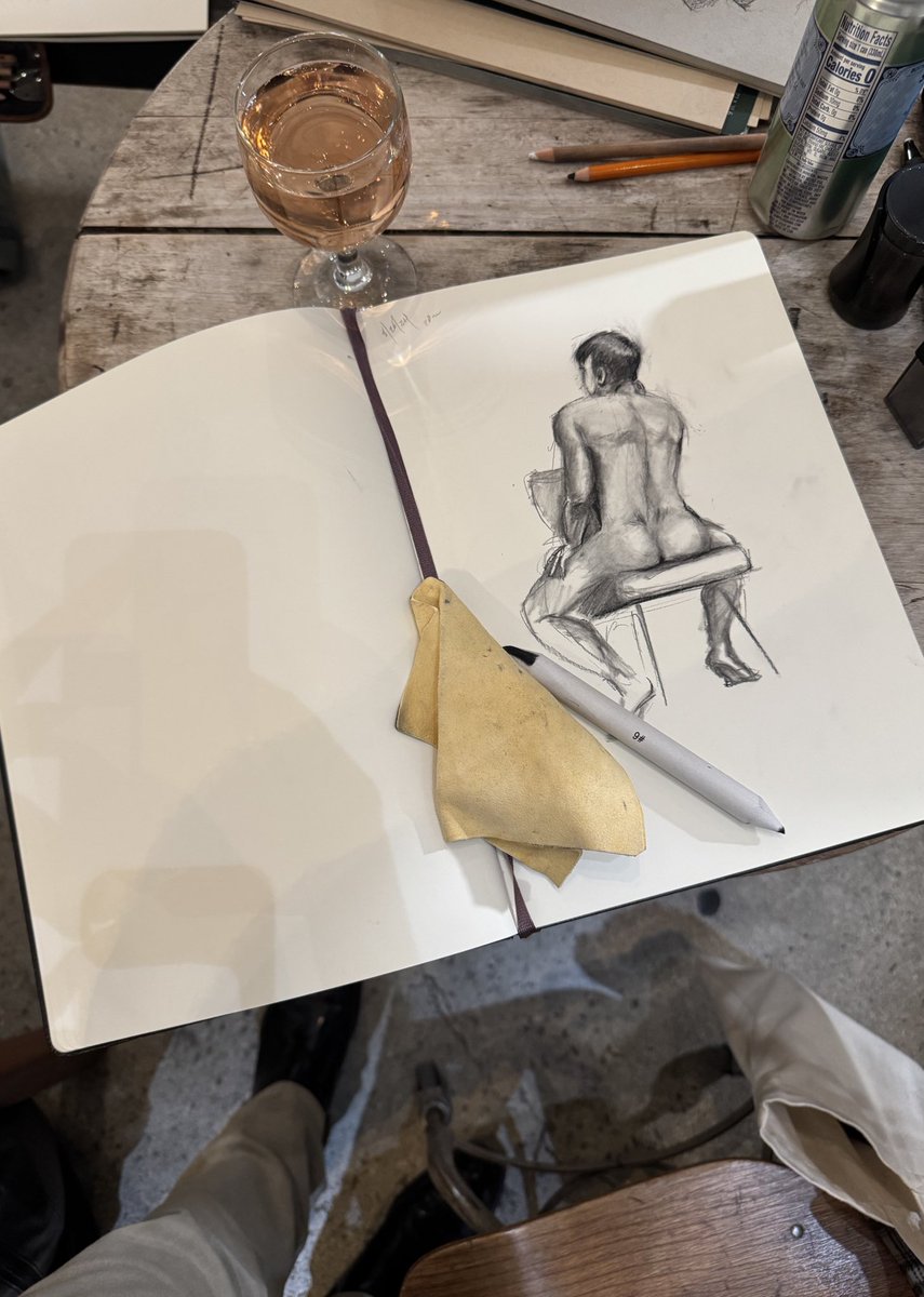 phallonaut's tweet photo. From the past week’s life drawing session hosted by @JohnMacConnell at R. Swiader. Model: @ mercurialfag on IG https://t.co/OJX6tBnjWr