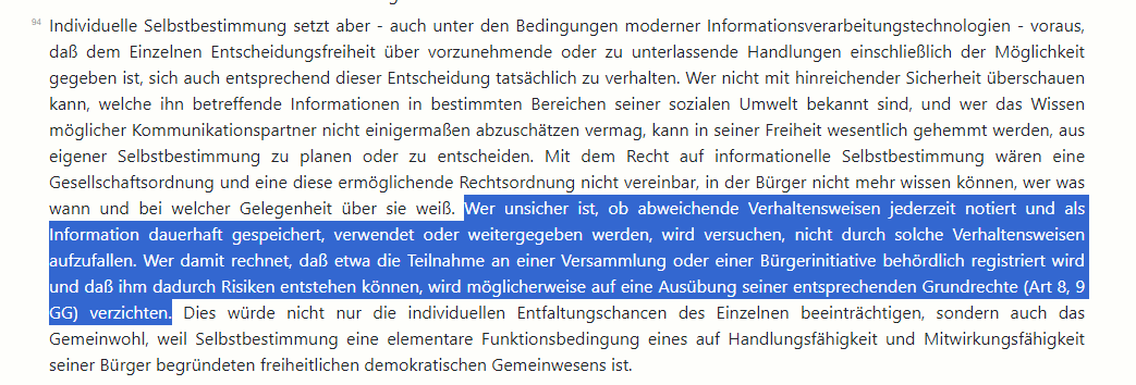 winfriedveil's tweet photo. @AlexAmtmann @nutellaberliner @Loeffel_Abrar @JosefFLindner @alvar_f @NeBoehme @FranzOnBrands @ArneHasse @RA_Conrad @JoachimJahn @JulianJger17 @hwieduwilt @KeilaniFatina @nikolausf @nhaerting @Klotzkette @jmoenikes @ZaraRiffler @kam_helle @tofreudenberg @amelie_hldt Die Behauptung von #chillingeffects ist sogar die Grundlage für die Kreation eines Grundrechts durch das #BVerfG.
Ich argumentiere selbst gerne damit, dass die empirische Grundlage dünn ist. Aber es ist ein legitimer Topos.
#Volkszählungsurteil #RiSb #Einschüchterungseffekt https://t.co/7DdyKDfIXM