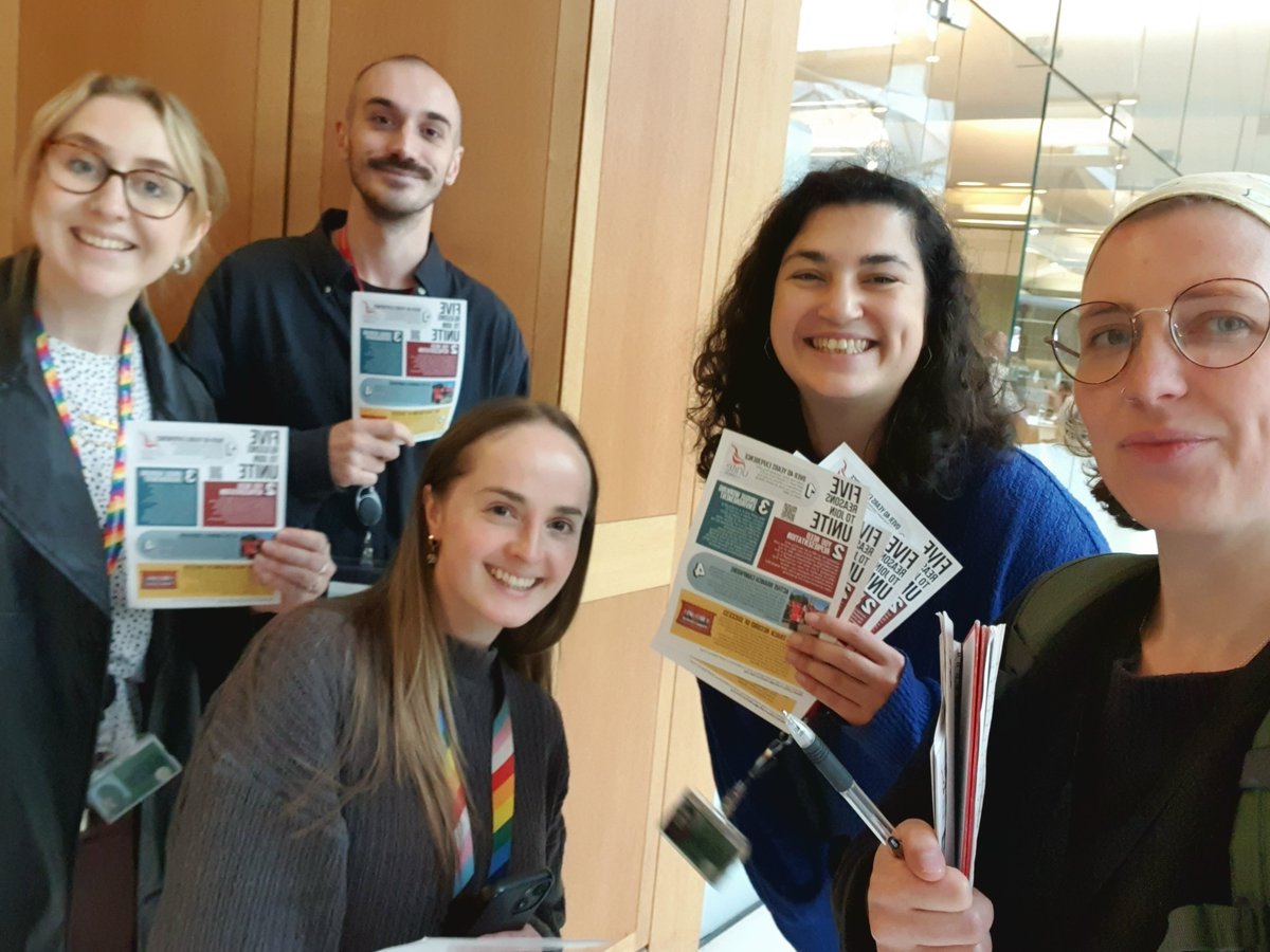unitepsbranch's tweet image. Our Branch members have been doorknocking in Parliament to speak to new MP staff about joining Unite. Send us a dm if you want to get involved!