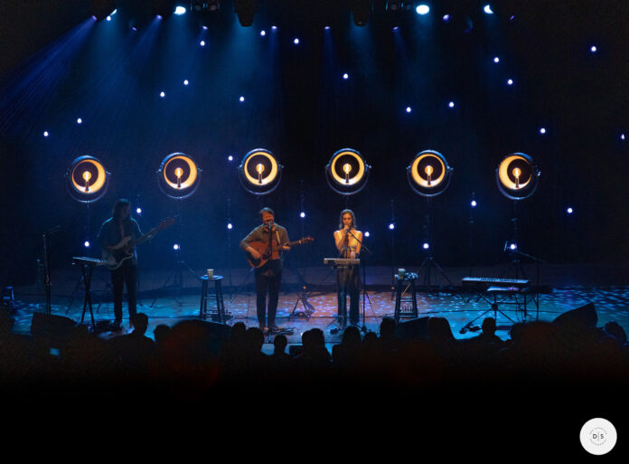 Ocie Elliott at the Boulder Theater 10.12.2024 denverentertainmenthub.com/2024/10/22/oci… via <a href="/HubDenver/">Denver Entertainment Hub</a>  <a href="/ocieelliottmuse/">Ocie Elliott</a> <a href="/BoulderTheater/">Boulder Theater</a> <a href="/DebSchaeferPics/">deb schaefer</a> 
Photo Credit: Deb Schaefer