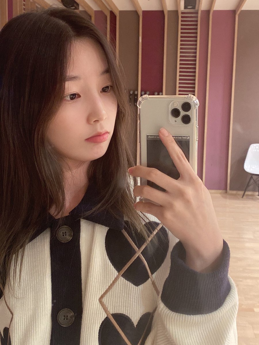 _timeto_yeonhee's tweet photo. 211023 RocketPunch members 

#로켓펀치 #RocketPunch #연희 #Yeonhee @RocketPunch @RCPC_members https://t.co/Cvn8eYQudo